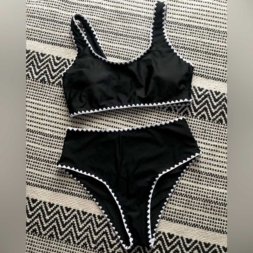 Shein size small, new!
